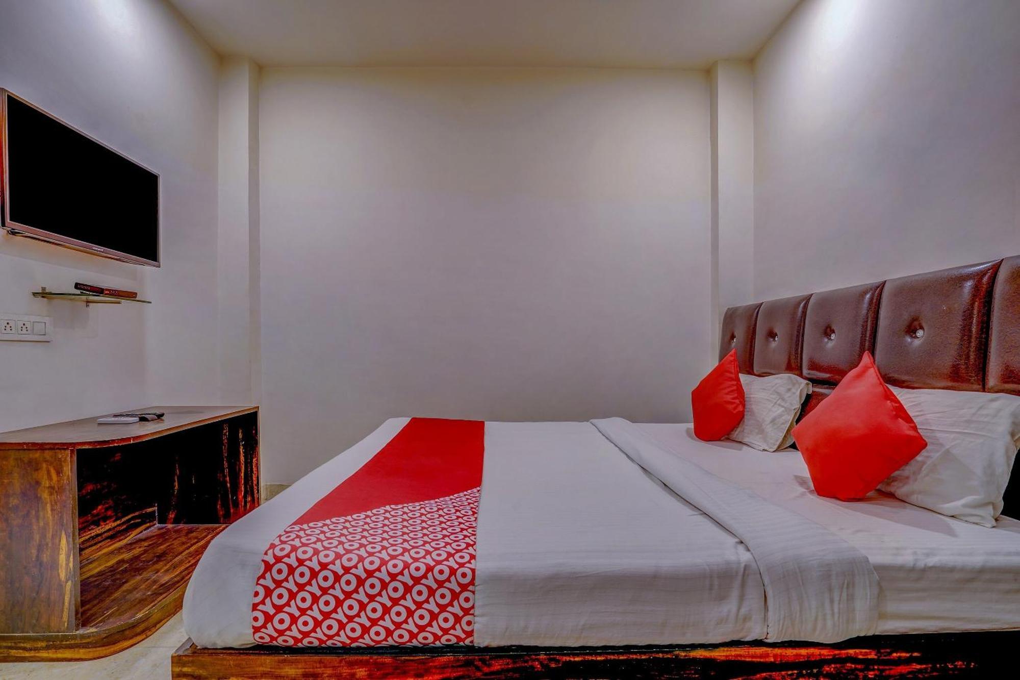 Super Hotel O Traveller Inn Lucknow Esterno foto